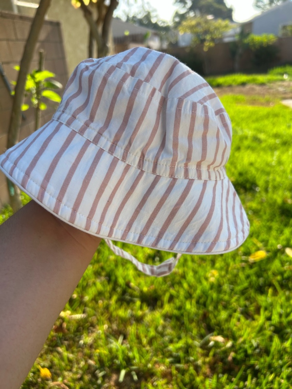 Pehr organic cotton Striped Bucket Hat - Pink & White